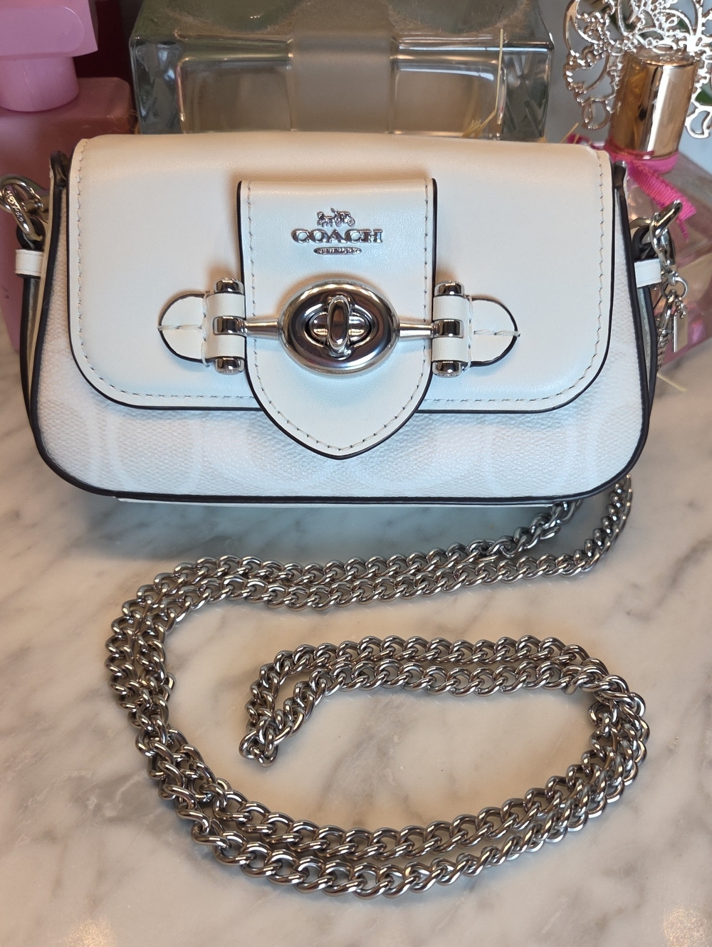 EUC Coach Mini White Leather Turnlock Chain Crossbody Purse
